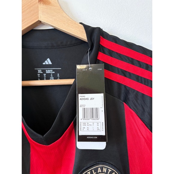 New United FC Adidas Jersey – Red & Black – XL Slim Fit - Picture 4 of 6